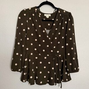 Monteau Top Women’s Size Medium Green Peplum Faux Wrap Polka Dot Blouse